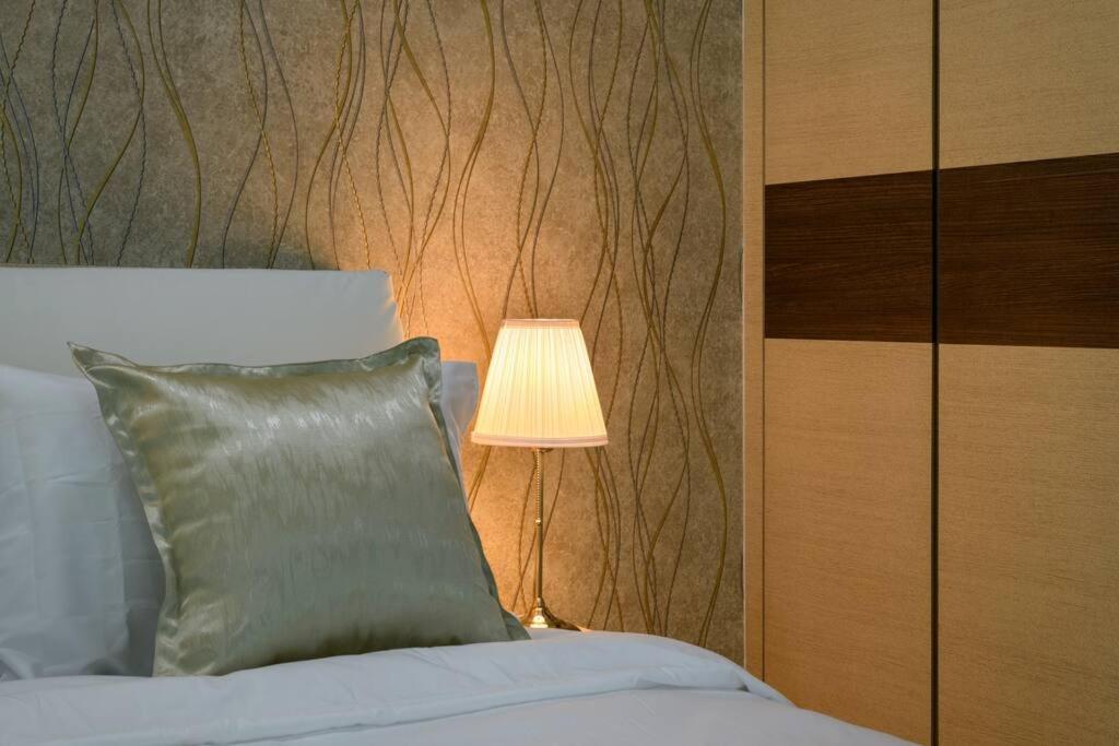 2R1B/Seaview Tropical /1~8Pax/Gurney Mansion One Lejlighed George Town Eksteriør billede