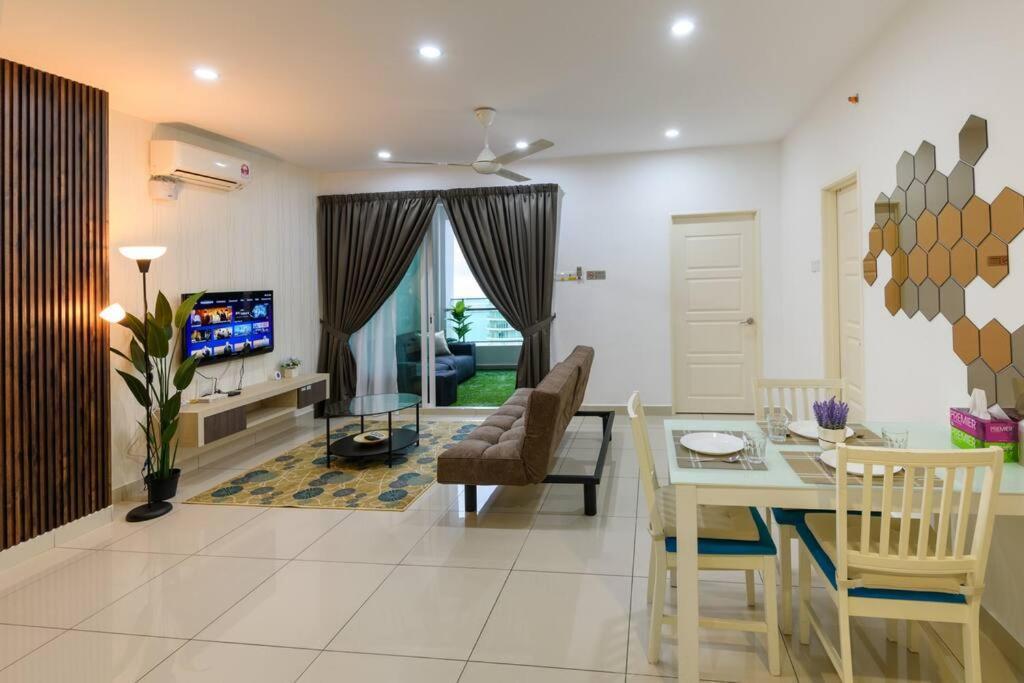 2R1B/Seaview Tropical /1~8Pax/Gurney Mansion One Lejlighed George Town Eksteriør billede